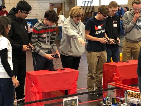 Brentwood High School competing with lots of focus in a Robotics competition
