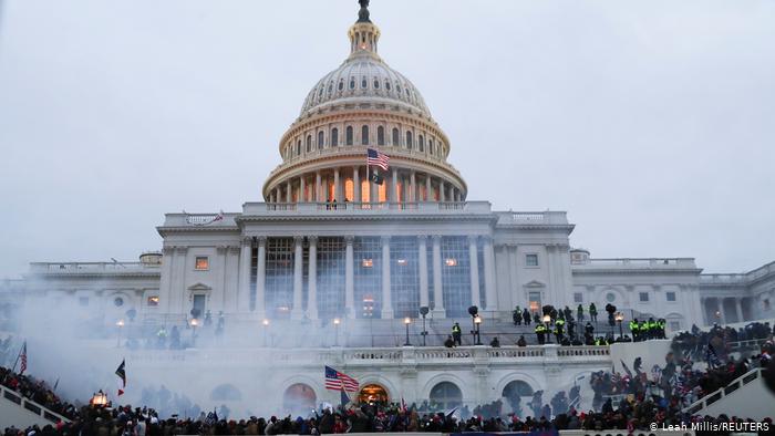 Rioters+outside+the+Capitol+building+on+January+6th