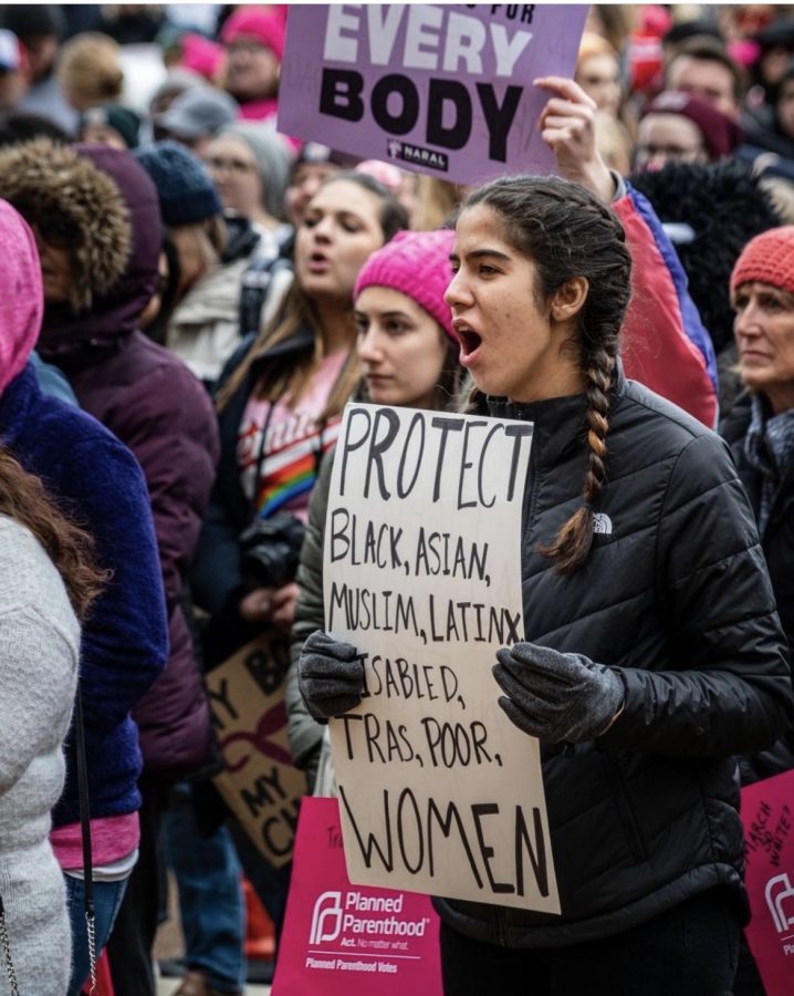 Brentwood alum, Sofia Flores, passionately marches alongside her fellow feminists at the 2017 womens march. 