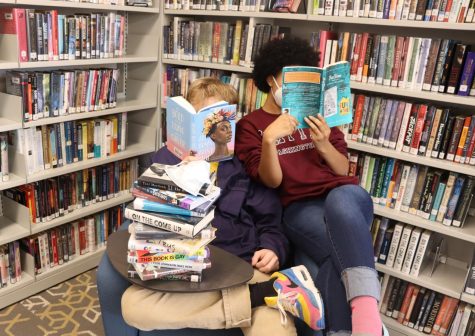 Brentwood High School students peruse many of the books currently being challenged at some St. Louis area school districts, including “All Boys Aren’t Blue” by George M. Johnson and “Fun Home: A Family Tragicomic” by Alison Bechdel.
