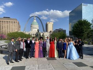The Nest News: Lights, camera, fashion! An inside look at Brentwoods 2022 Prom