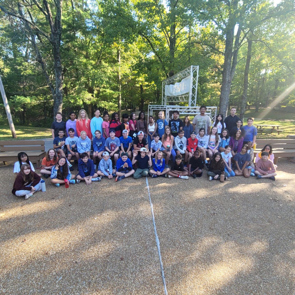 6th graders and counselors take a group photo before heading back to Brentwood